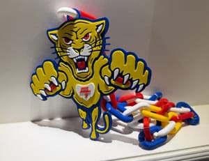 Five-colour panther team hype chain